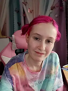 Fuzzy Unicorn online show from 10/20/25, 07:14