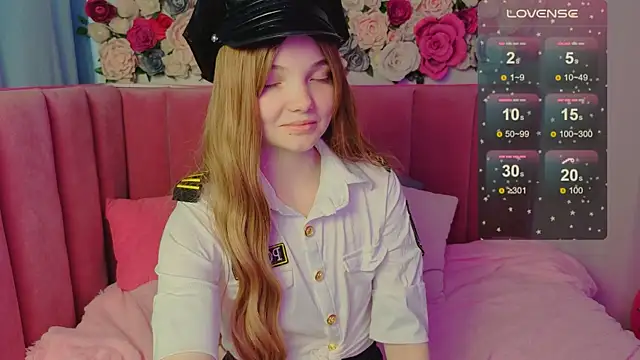 AnimeAlica18 online show from 11/06/25, 02:23