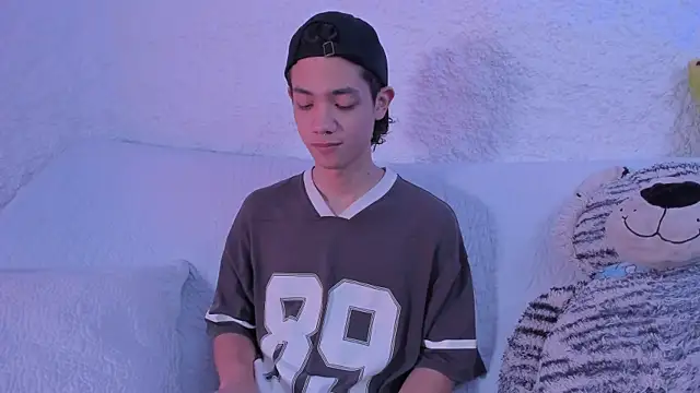 thiago kinghot online show from 09/23/25, 11:13