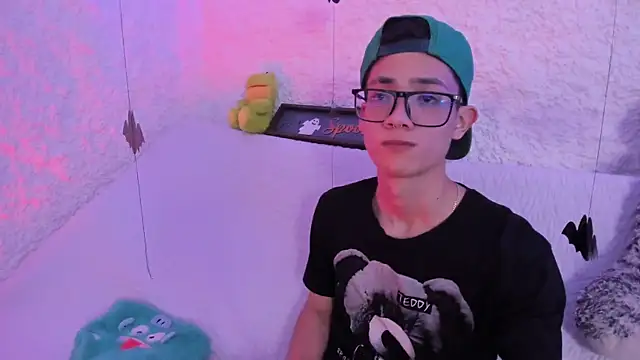 thiago kinghot online show from 10/11/25, 06:56