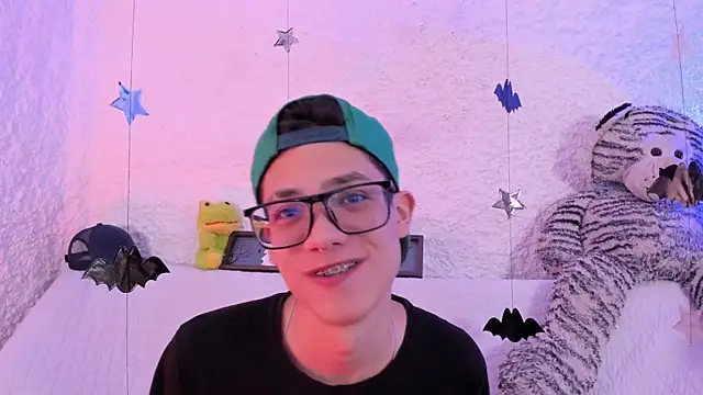 thiago kinghot online show from 10/11/25, 07:23