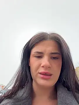 Snapshot of MiraReach chatting on 05/05/26, 03:14 MiraReach online show from 05/05/26, 03:14