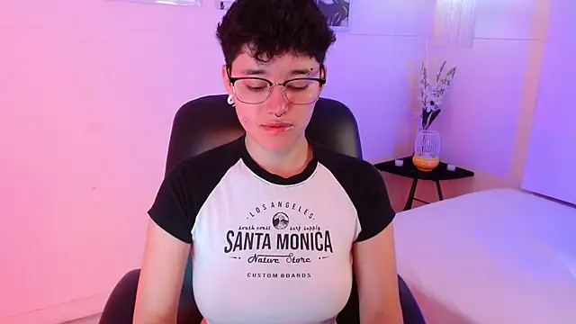 jeroharper online show from 10/13/25, 04:07