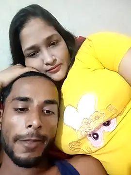 Hotty-couple063 online show from 09/09/25, 08:47