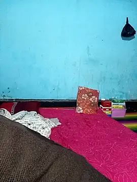 Hotty-couple063 online show from 12/01/25, 05:45