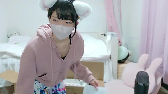 clara 6x9 online show from 10/14/25, 02:40