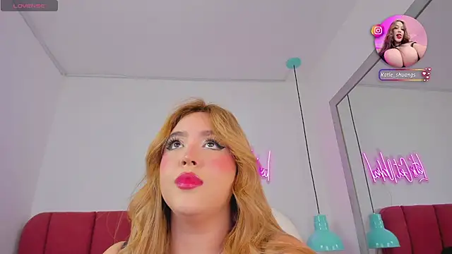 Snapshot of Katie_shuangs chatting on 09/20/25, 08:43 Katie shuangs online show from 09/20/25, 08:43