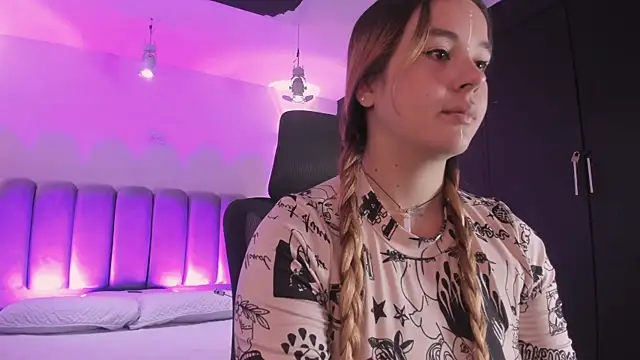 AlliceLover online show from 10/11/25, 11:31