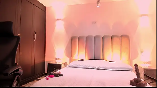 Snapshot of AlliceLover chatting on 10/30/25, 12:06 AlliceLover online show from 10/30/25, 12:06