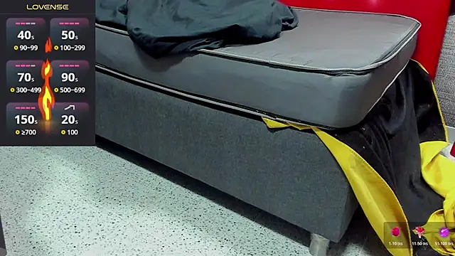 Ian1  online show from 10/30/25, 11:00