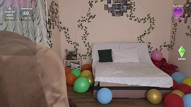 Lia Tito online show from 10/14/25, 02:40