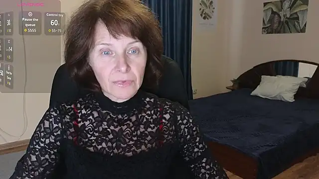 Lia Tito online show from 10/15/25, 05:29