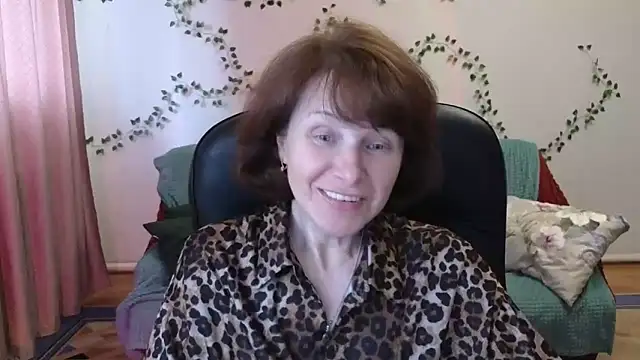 Snapshot of Lia_Tito chatting on 04/11/26, 07:45 Lia Tito online show from 04/11/26, 07:45