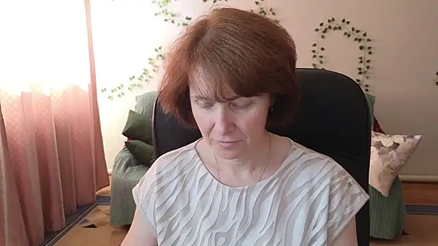 Snapshot of Lia_Tito chatting on 06/12/26, 06:34 Lia Tito online show from 06/12/26, 06:34