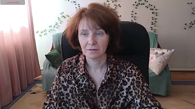 Snapshot of Lia_Tito chatting on 06/13/26, 05:49 Lia Tito online show from 06/13/26, 05:49