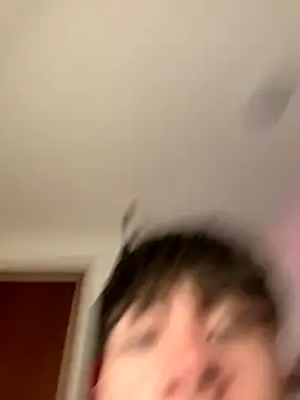 Snapshot of Tonerii chatting on 12/04/25, 03:38 Tonerii online show from 12/04/25, 03:38