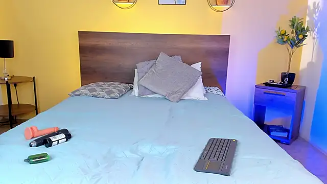 CamilleGrace online show from 09/13/25, 12:16