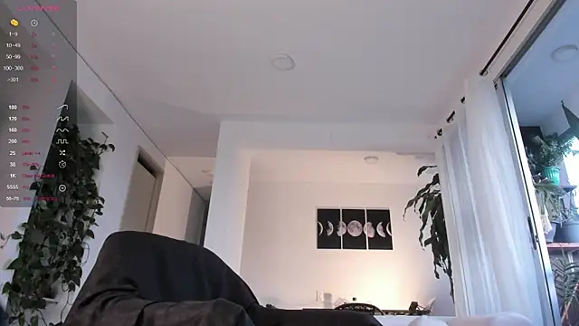 Snapshot of Hotay_andrew chatting on 10/06/25, 10:40 Hotay andrew online show from 10/06/25, 10:40