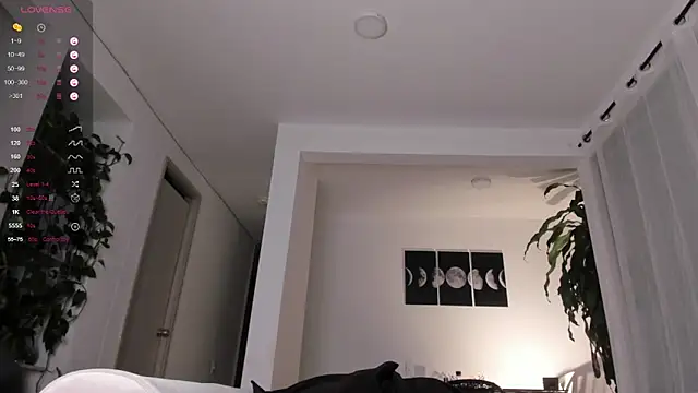 Snapshot of Hotay_andrew chatting on 10/09/25, 12:30 Hotay andrew online show from 10/09/25, 12:30