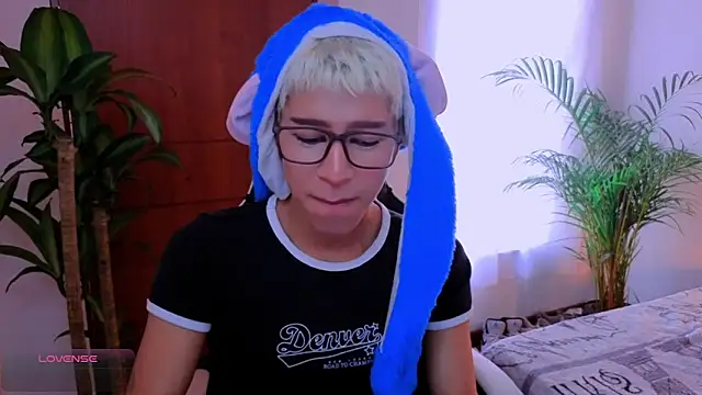 taichi bluy online show from 09/26/25, 07:07