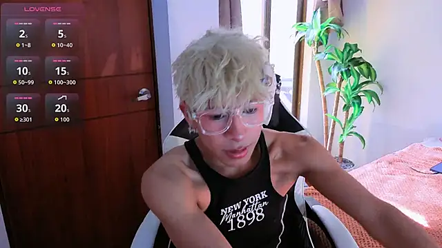 taichi bluy online show from 11/03/25, 07:26