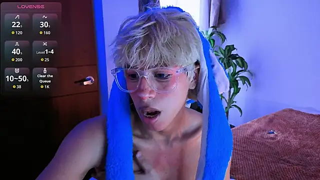 taichi bluy online show from 11/08/25, 07:34