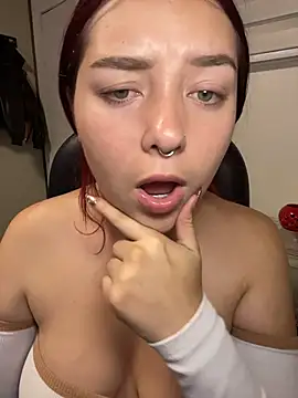 Karen18 boobs online show from 06/27/26, 03:11