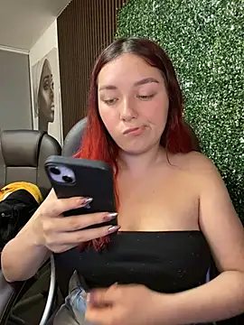 Karen18 boobs online show from 07/31/26, 02:00