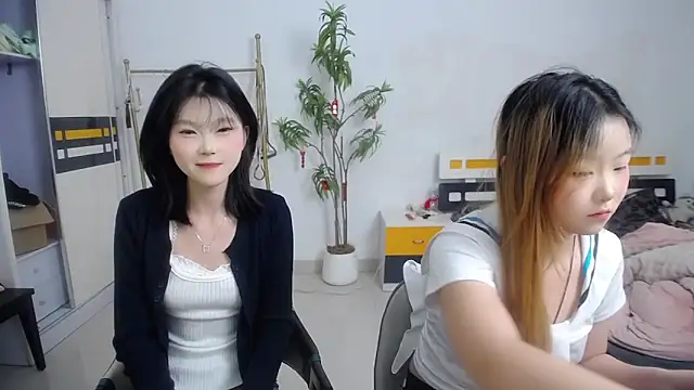 Babygirls523 online show from 09/25/25, 11:03