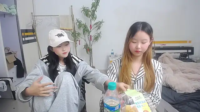 Babygirls523 online show from 10/23/25, 12:48