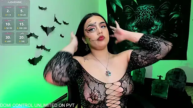 nicol ruizz online show from 10/22/25, 11:59