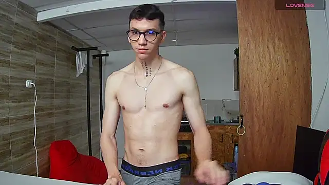 angelicious  online show from 09/28/25, 12:21