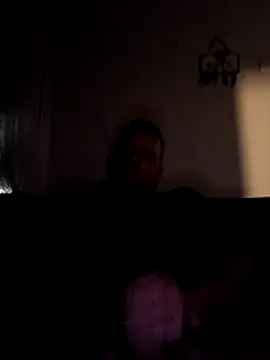 Snapshot of Makis09 chatting on 04/20/26, 06:31 Makis09 online show from 04/20/26, 06:31