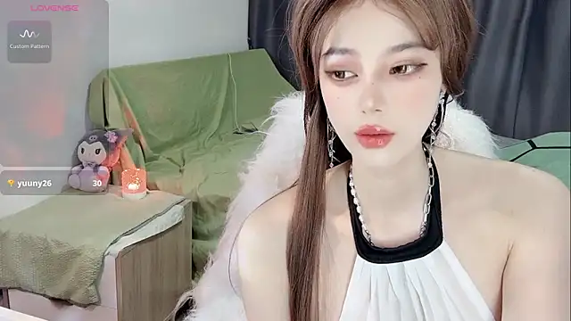 yinyinzi5 online show from 05/17/26, 10:17