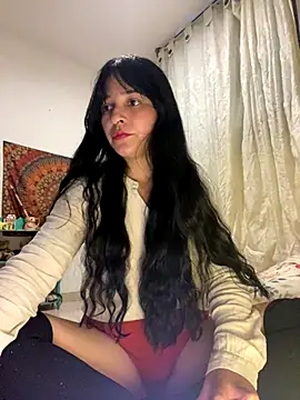 Snapshot of Abril_thompson98 chatting on 12/04/25, 01:04 Abril thompson98 online show from 12/04/25, 01:04