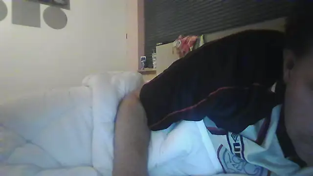 Snapshot of JasperGeil chatting on 09/16/25, 03:18 JasperGeil online show from 09/16/25, 03:18