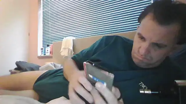 Snapshot of JasperGeil chatting on 09/25/25, 05:05 JasperGeil online show from 09/25/25, 05:05