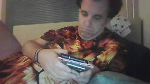 Snapshot of JasperGeil chatting on 10/14/25, 11:05 JasperGeil online show from 10/14/25, 11:05