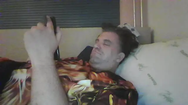 Snapshot of JasperGeil chatting on 10/15/25, 10:54 JasperGeil online show from 10/15/25, 10:54