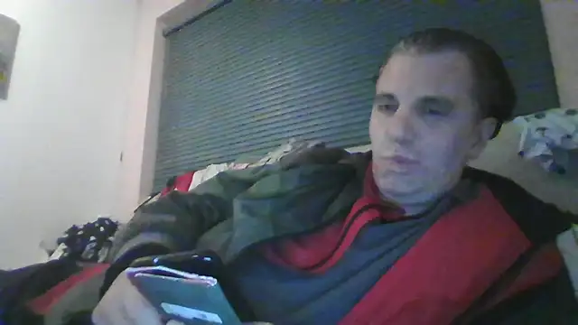 Snapshot of JasperGeil chatting on 10/23/25, 07:34 JasperGeil online show from 10/23/25, 07:34