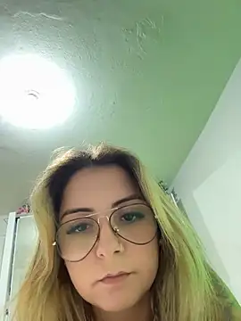 sophiemonroevip online show from 07/05/26, 01:23
