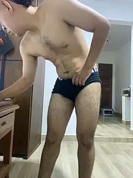 Snapshot of dominant_boy77 chatting on 10/29/25, 01:13 dominant boy77 online show from 10/29/25, 01:13