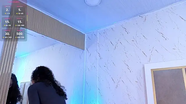 Snapshot of samanthaThoms chatting on 11/24/25, 01:33 samanthaThoms online show from 11/24/25, 01:33