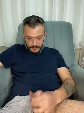 Snapshot of Salih0634 chatting on 10/07/25, 12:30 Salih0634 online show from 10/07/25, 12:30