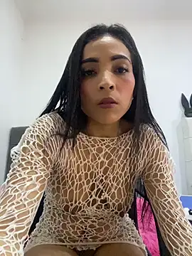 Snapshot of Rosa_25x chatting on 04/29/26, 12:31 Rosa 25x online show from 04/29/26, 12:31