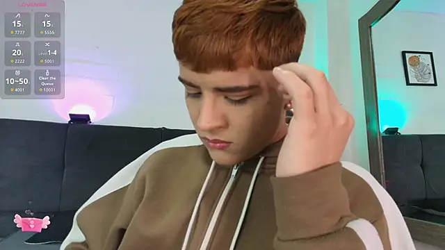 Lucass love online show from 06/12/26, 01:21