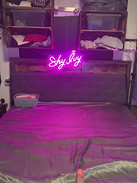 Snapshot of Shy_Ivy chatting on 09/15/25, 09:48 Shy Ivy online show from 09/15/25, 09:48