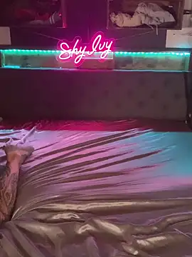 Snapshot of Shy_Ivy chatting on 10/04/25, 08:18 Shy Ivy online show from 10/04/25, 08:18