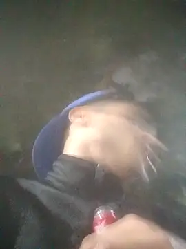 Snapshot of Veww1313 chatting on 10/02/25, 07:37 Veww1313 online show from 10/02/25, 07:37