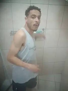 Snapshot of Veww1313 chatting on 11/08/25, 09:13 Veww1313 online show from 11/08/25, 09:13